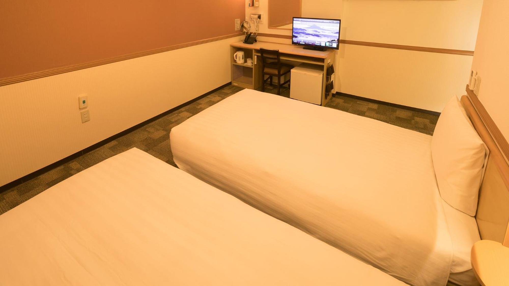 Toyoko Inn Takamatsu Hyogomachi Стая снимка