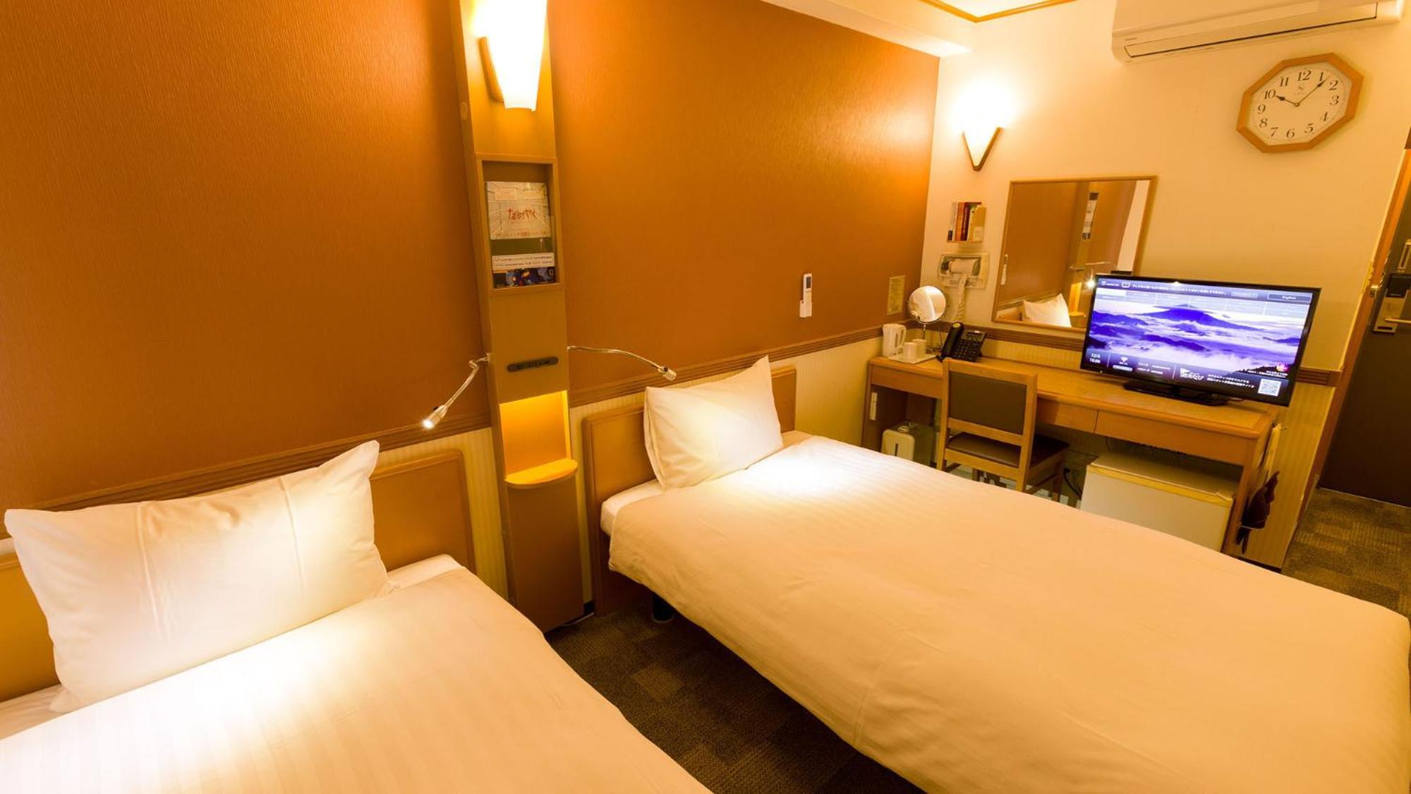 Toyoko Inn Takamatsu Hyogomachi Стая снимка