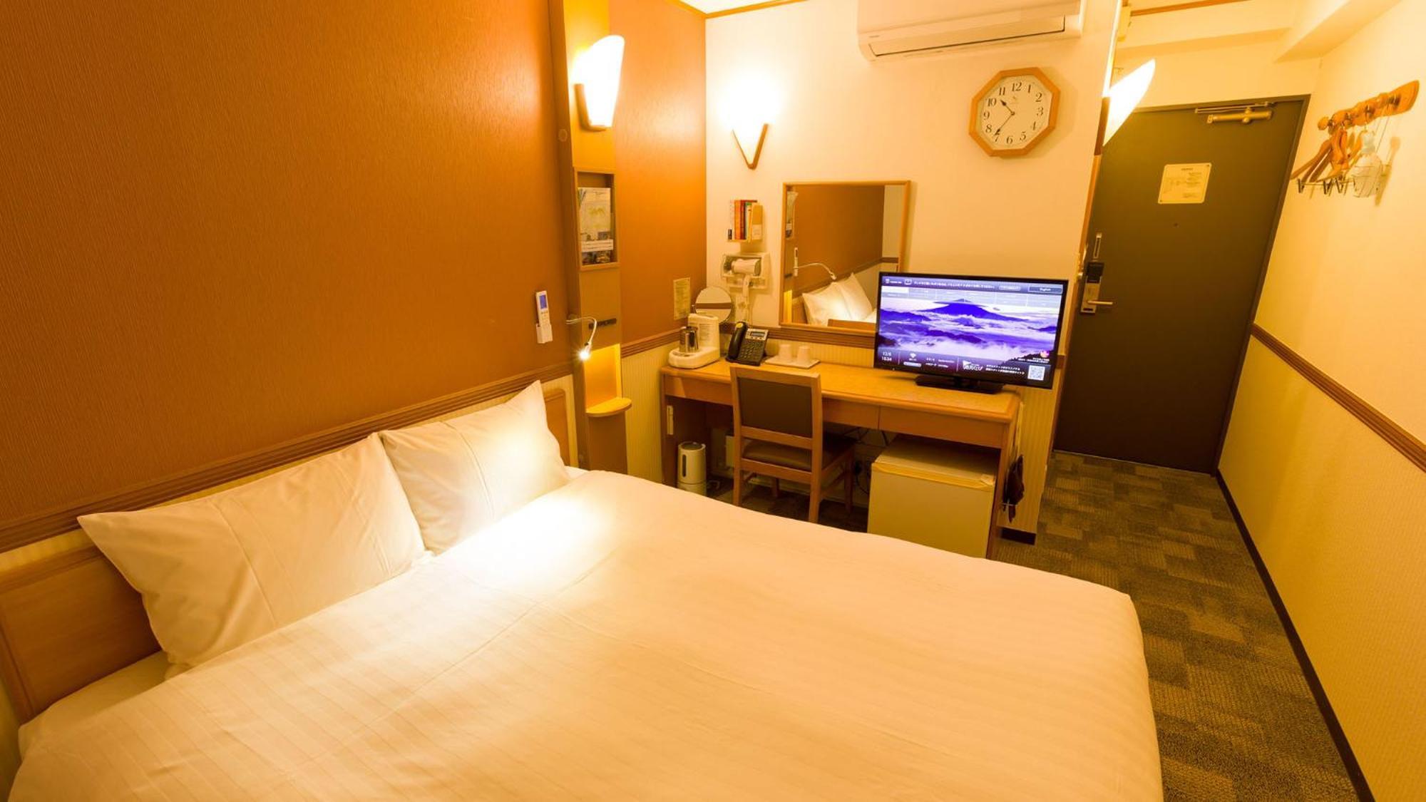 Toyoko Inn Takamatsu Hyogomachi Стая снимка