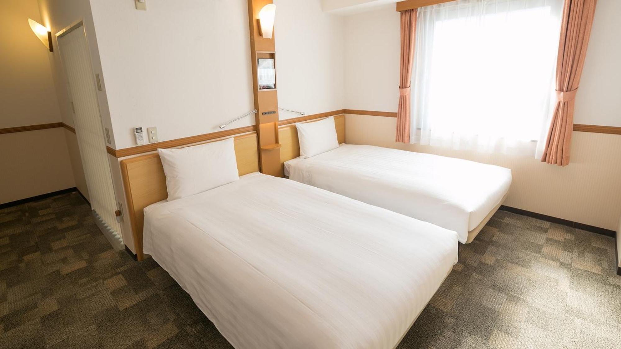 Toyoko Inn Takamatsu Hyogomachi Стая снимка